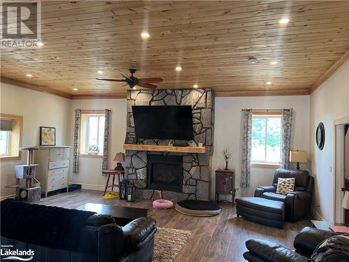 10 Smith Crescent, Parry Sound, ON - Indoor Photo Showing Living Room With Fireplace