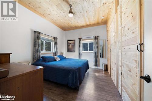 10 Smith Crescent, Parry Sound, ON - Indoor Photo Showing Bedroom