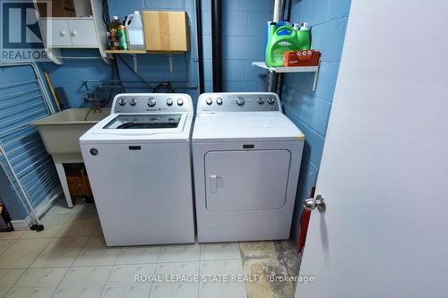 8 - 153 Limeridge Road W, Hamilton (Rolston), ON - Indoor Photo Showing Laundry Room