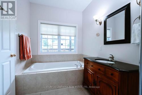 82 Livingwood Crescent, Madoc, ON - Indoor Photo Showing Bathroom