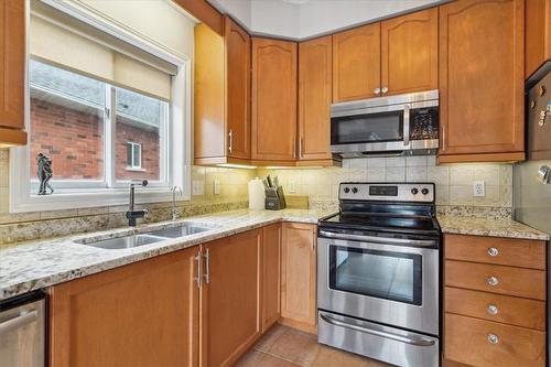 2232 Creekview Drive, Burlington, ON - Indoor Photo Showing Kitchen With Double Sink