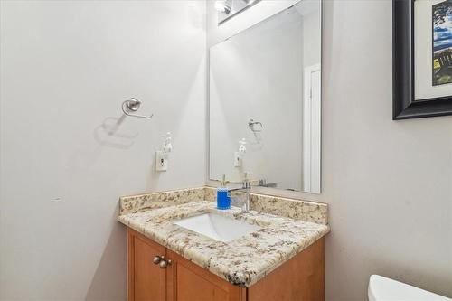 2232 Creekview Drive, Burlington, ON - Indoor Photo Showing Bathroom