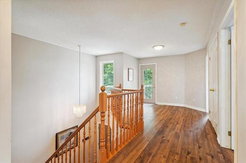 2232 Creekview Drive, Burlington, ON - Indoor Photo Showing Other Room