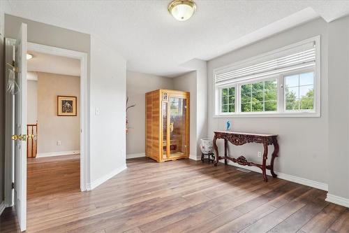 2232 Creekview Drive, Burlington, ON - Indoor Photo Showing Other Room