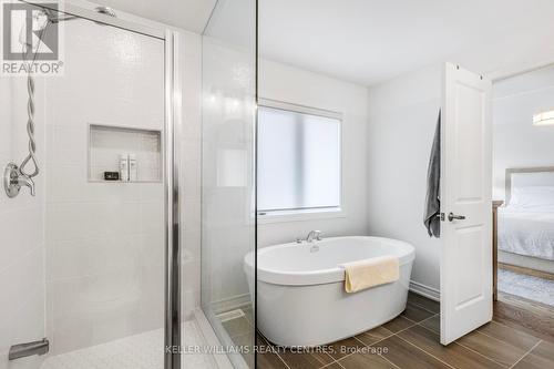 1381 Davis Loop, Innisfil, ON - Indoor Photo Showing Bathroom