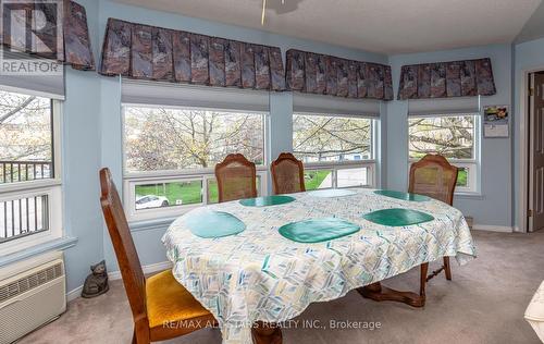 207 - 111 Grew Boulevard, Georgina (Sutton & Jackson'S Point), ON - Indoor Photo Showing Dining Room