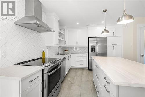 288 O'Neill Street, Moncton, NB - Indoor Photo Showing Kitchen With Double Sink With Upgraded Kitchen