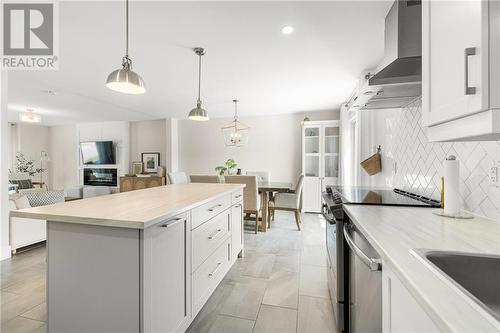 288 O'Neill Street, Moncton, NB - Indoor Photo Showing Kitchen With Upgraded Kitchen