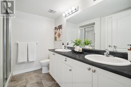 205 - 1450 Main Street E, Milton (Dempsey), ON - Indoor Photo Showing Bathroom