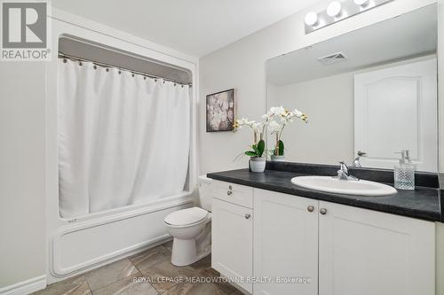 205 - 1450 Main Street E, Milton (Dempsey), ON - Indoor Photo Showing Bathroom