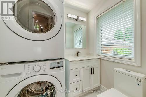 443 Pineland Avenue, Oakville (Bronte East), ON - Indoor Photo Showing Laundry Room