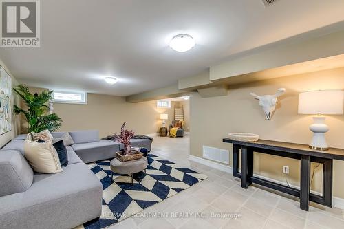 443 Pineland Avenue, Oakville (Bronte East), ON - Indoor