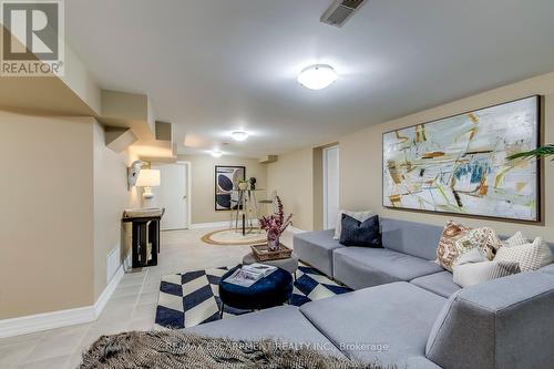 443 Pineland Avenue, Oakville (Bronte East), ON - Indoor Photo Showing Living Room