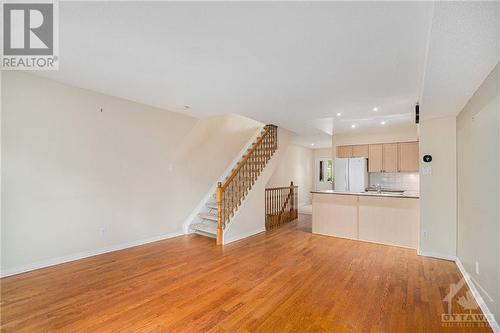 7 Festive Private, Ottawa, ON - Indoor Photo Showing Kitchen