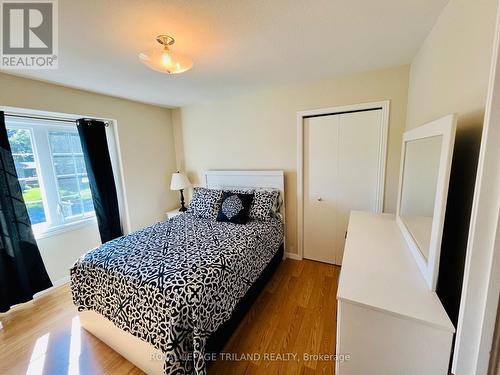 45 Village Gate Crescent, Thames Centre (Dorchester), ON - Indoor Photo Showing Bedroom