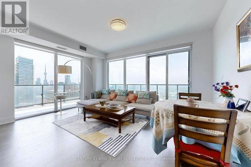 3503 - 955 Bay Street, Toronto (Bay Street Corridor), ON - Indoor Photo Showing Living Room