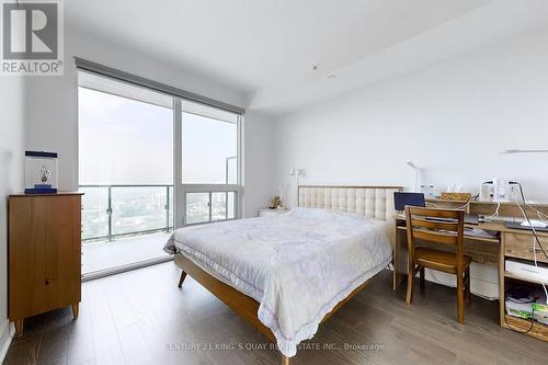 3503 - 955 Bay Street, Toronto (Bay Street Corridor), ON - Indoor Photo Showing Bedroom