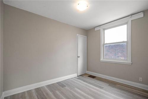 243 Holmesdale Avenue, Hamilton, ON - Indoor Photo Showing Other Room