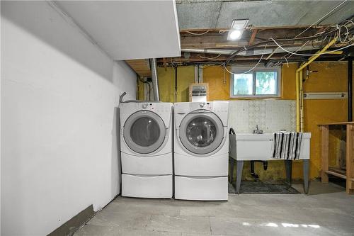 243 Holmesdale Avenue, Hamilton, ON - Indoor Photo Showing Laundry Room