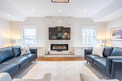 4306 Lakeshore Road, Burlington, ON - Indoor Photo Showing Living Room With Fireplace