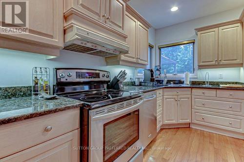 760 Whitehaven Crescent, London, ON - Indoor Photo Showing Kitchen