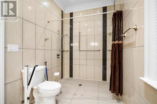 462 Guildwood Parkway, Toronto (Guildwood), ON - Indoor Photo Showing Bathroom