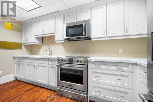 462 Guildwood Parkway, Toronto (Guildwood), ON - Indoor Photo Showing Kitchen