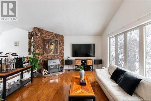 334 Vanier Street, Dieppe, NB - Indoor Photo Showing Living Room