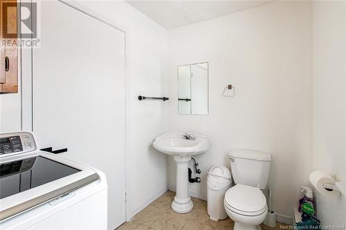 334 Vanier Street, Dieppe, NB - Indoor Photo Showing Bathroom