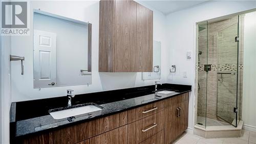 1848 Paris Street Unit# 4, Sudbury, ON - Indoor Photo Showing Bathroom