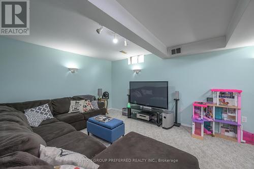 239 Portsmouth Crescent E, London, ON - Indoor