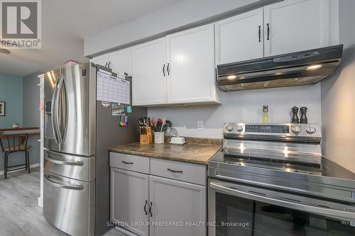 239 Portsmouth Crescent E, London, ON - Indoor Photo Showing Kitchen