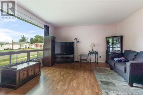 67 Weyburn Road, Moncton, NB - Indoor Photo Showing Living Room