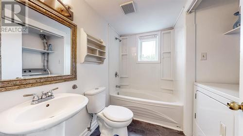 1 Milfred Haven Close, Logy Bay, NL - Indoor Photo Showing Bathroom