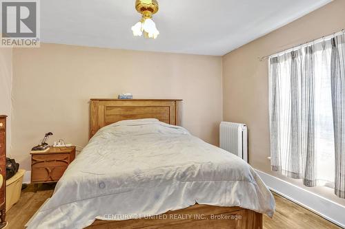 222 Mcdonnel Street, Peterborough (Downtown), ON - Indoor Photo Showing Bedroom