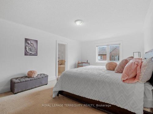 26 Regis Circ, Brampton, ON 