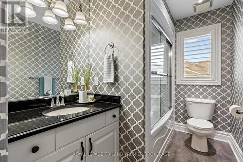 892 Talisman Crescent, London, ON - Indoor Photo Showing Bathroom