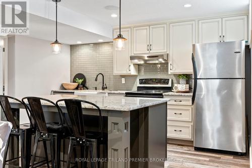 892 Talisman Crescent, London, ON - Indoor Photo Showing Kitchen With Stainless Steel Kitchen With Upgraded Kitchen