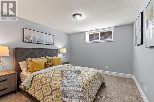 892 Talisman Crescent, London, ON - Indoor Photo Showing Bedroom