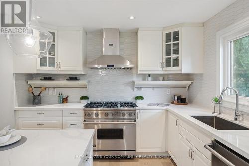 179 Valleyway Crescent, Vaughan, ON - Indoor Photo Showing Kitchen With Upgraded Kitchen