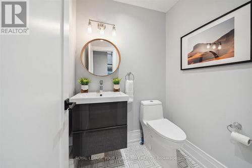 179 Valleyway Crescent, Vaughan, ON - Indoor Photo Showing Bathroom