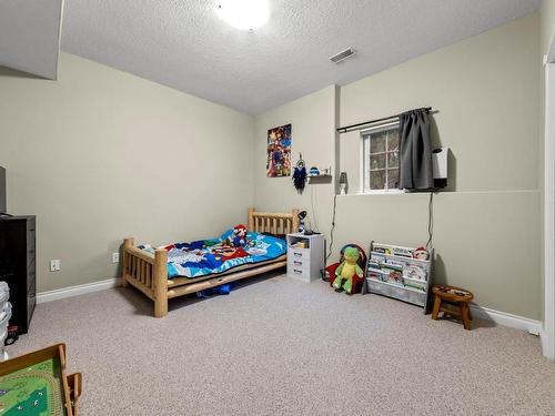 501-875 Sahali Terrace, Kamloops, BC - Indoor Photo Showing Bedroom