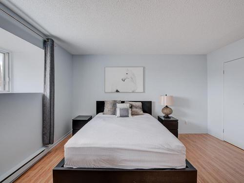 Chambre Ã  coucher principale - 108-1610 Rue Mcnamara, Laval (Chomedey), QC - Indoor Photo Showing Bedroom