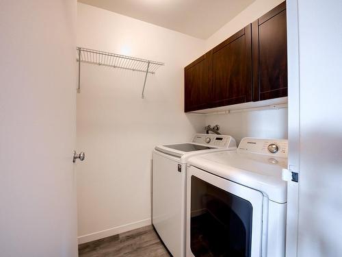 Salle de lavage - 108-1610 Rue Mcnamara, Laval (Chomedey), QC - Indoor Photo Showing Laundry Room