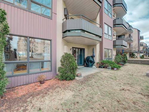 Terrasse - 108-1610 Rue Mcnamara, Laval (Chomedey), QC - Outdoor