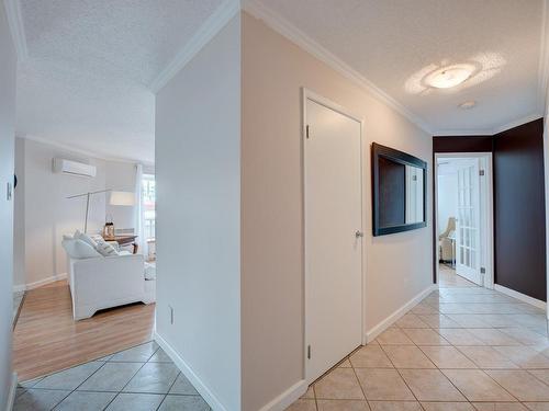 Corridor - 108-1610 Rue Mcnamara, Laval (Chomedey), QC - Indoor Photo Showing Other Room