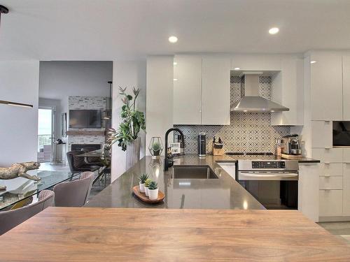 Kitchen - 5 Rue Des Villas, La Malbaie, QC - Indoor Photo Showing Kitchen With Upgraded Kitchen