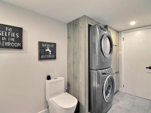 Bathroom - 5 Rue Des Villas, La Malbaie, QC - Indoor Photo Showing Laundry Room