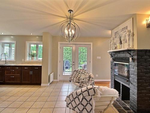 Salon - 205 Rue François-Hazeur, La Malbaie, QC - Indoor Photo Showing Living Room With Fireplace