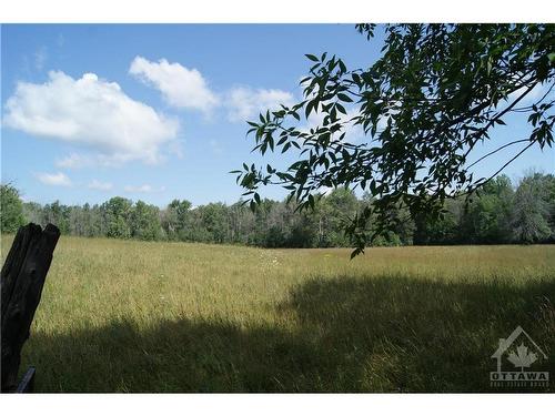 3159 8Th Line Road, Metcalfe, ON 